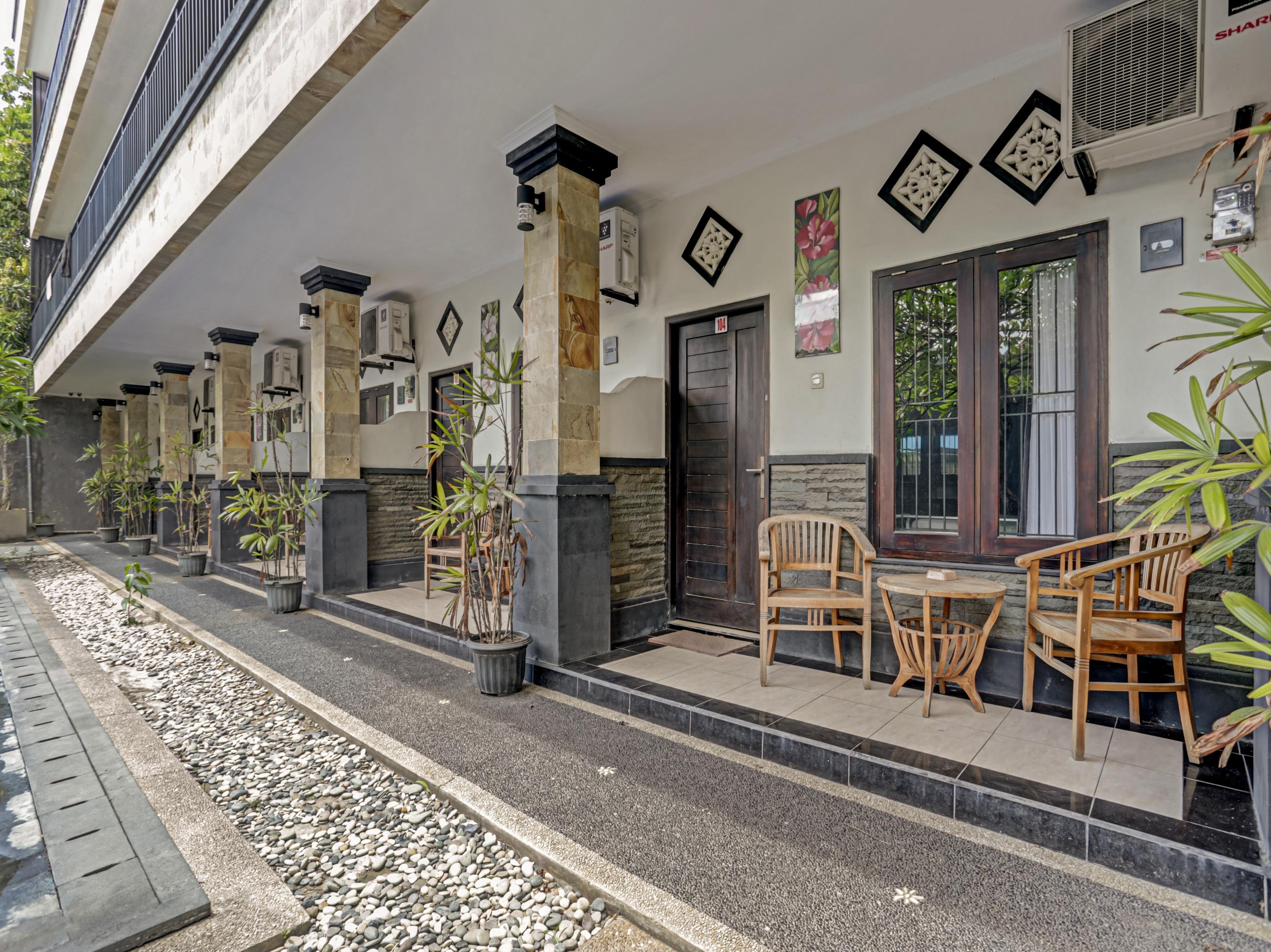 Super Oyo 3904 Kiki Residence Bali Legian Exterior foto
